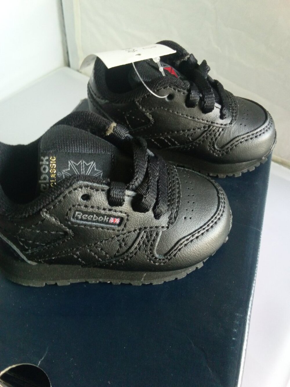 Reebok Classis Leather Black Black Infrant Baby Shoes Size 2T